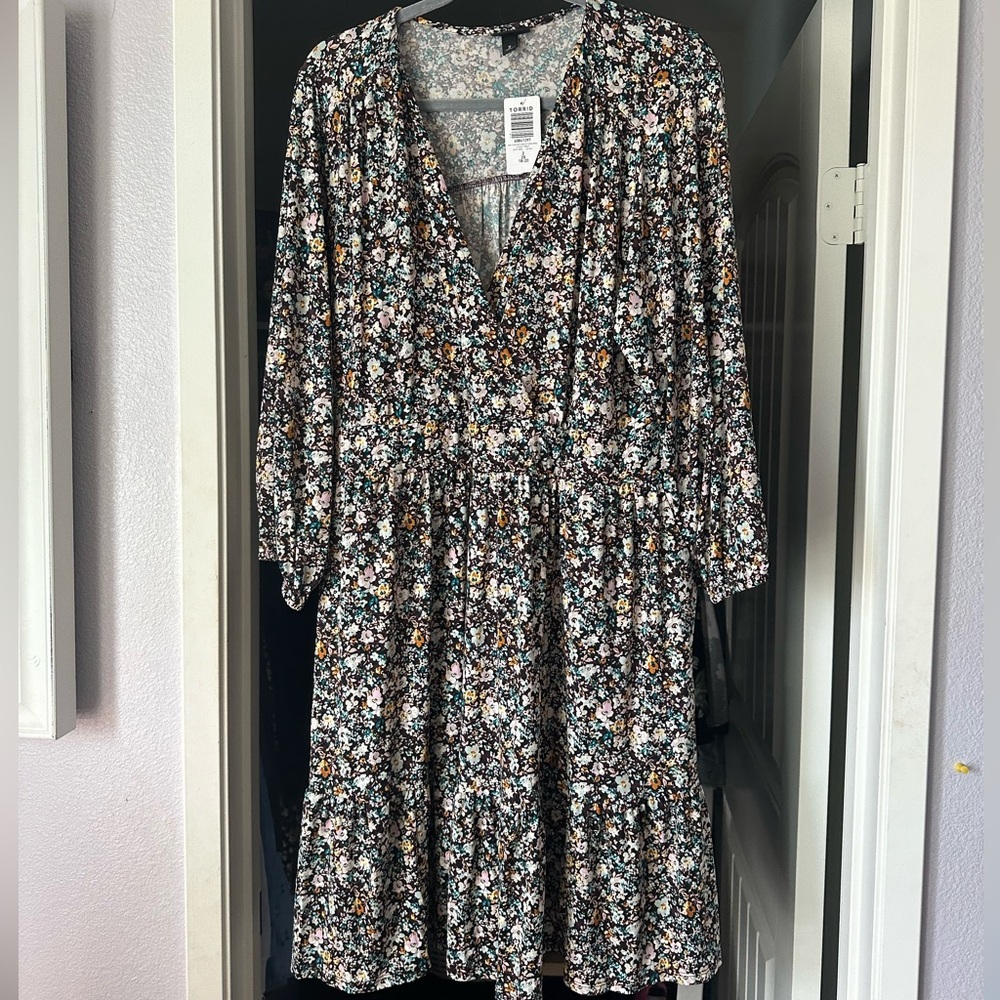 Half sleeved floral midi dress